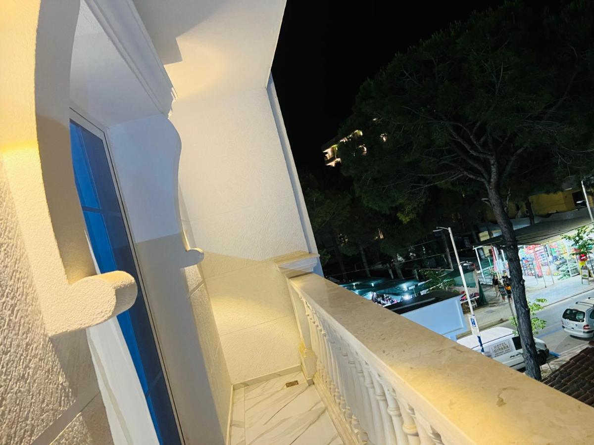 Ujvara Hotel Golem  Exterior foto